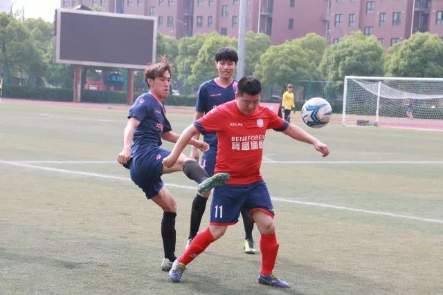 亚马尔上赛季踢50场仅伤缺1场 本赛季已2次受伤